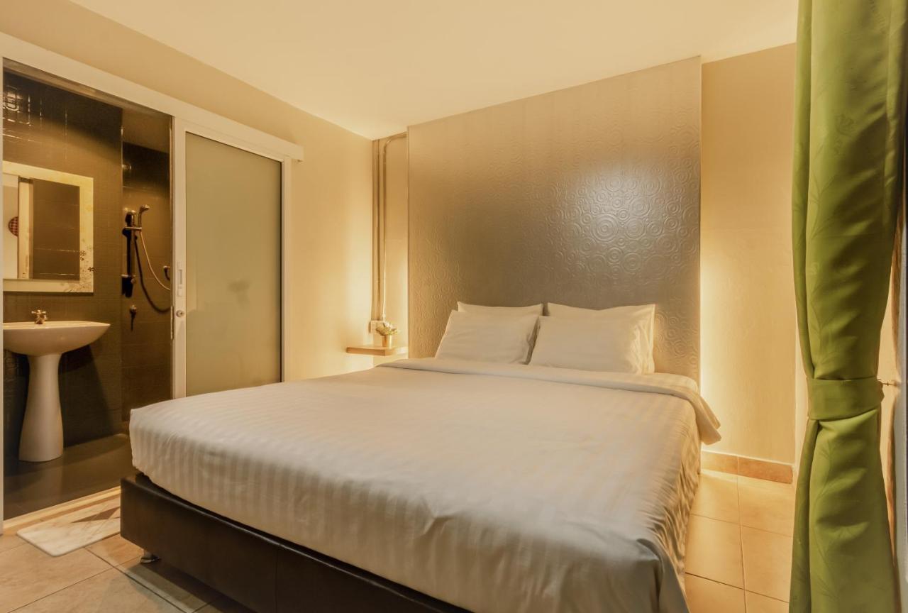 Matini Ratchada 32 Hotel Банкок Екстериор снимка