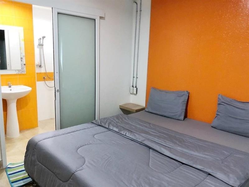 Matini Ratchada 32 Hotel Банкок Екстериор снимка